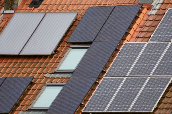Installation de panneaux solaires à Nîmes : guide des économies d'énergie